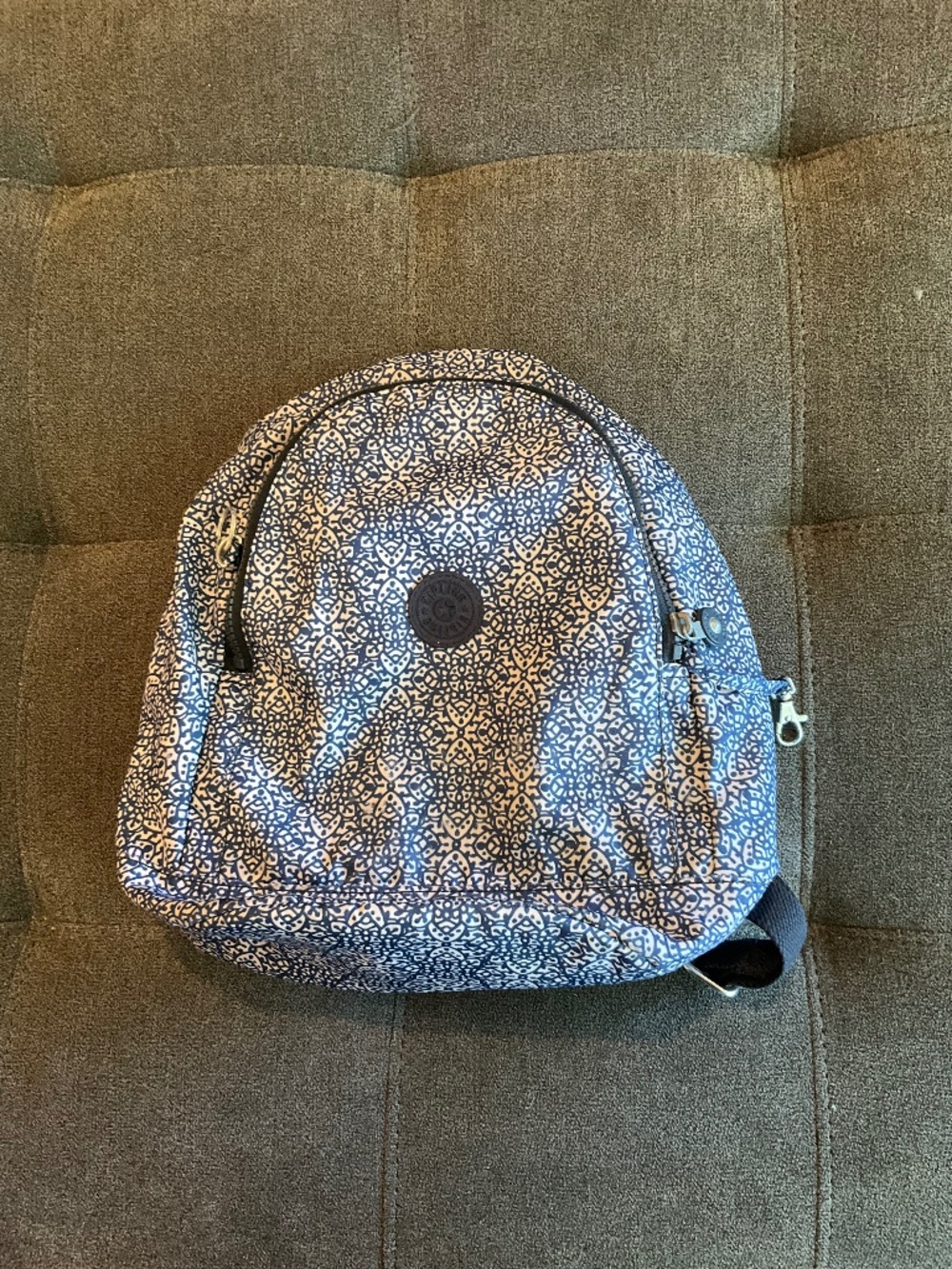 EUC Kipling Seoul Smalll White Geometric Print Backpack